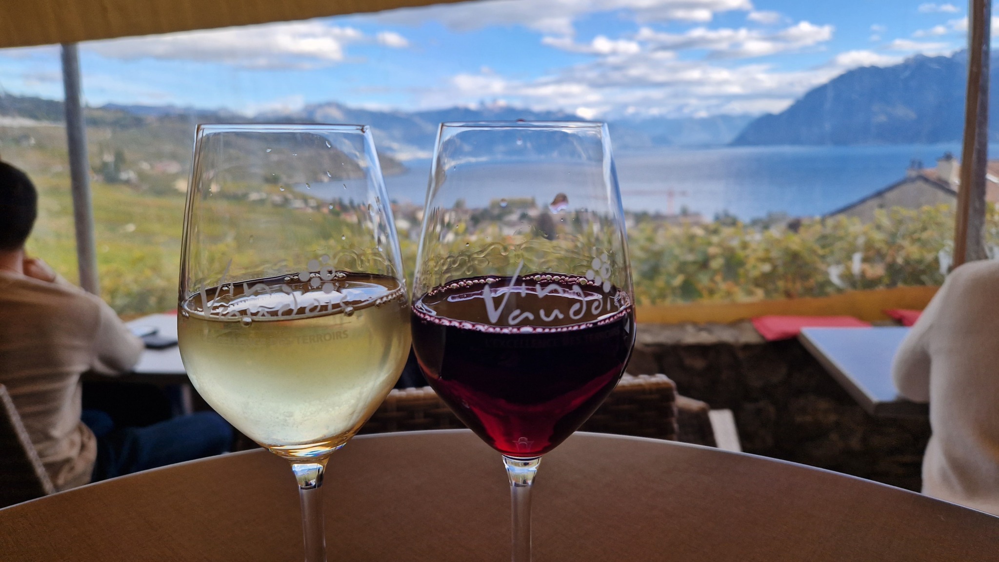 Weather in Switzerland in October, Exploring Autumn Conditions